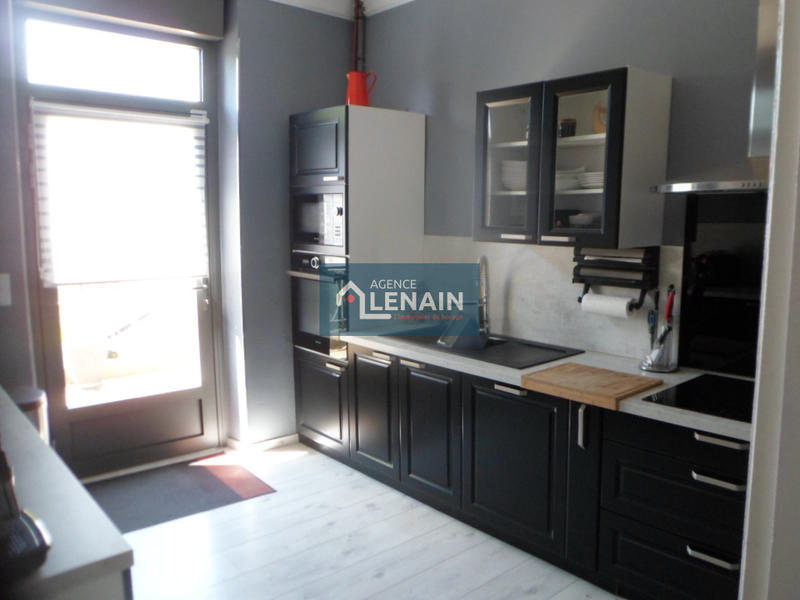 Maison - 239 m² - 7 pièces