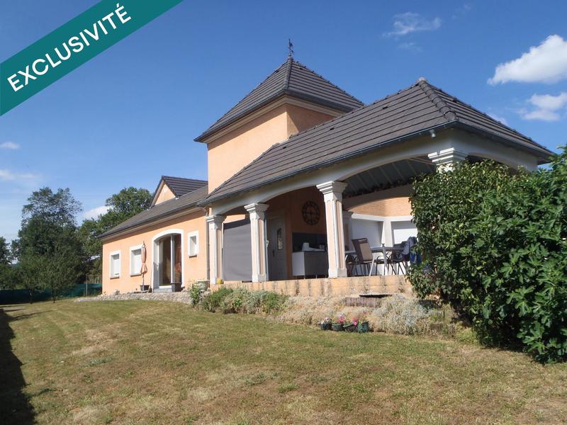Maison - 440 m² - 10 pièces