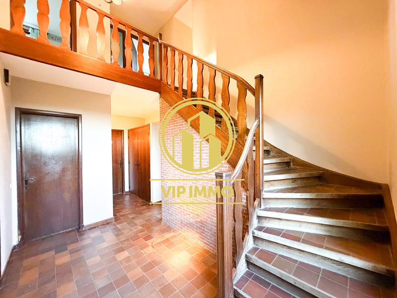 Maison - 204 m² - 10 pièces