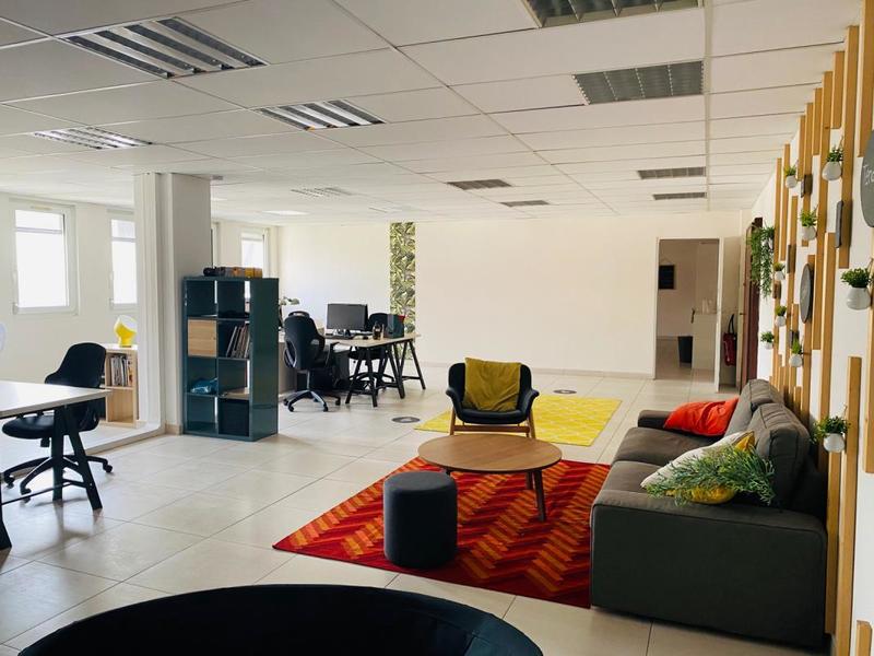 Bureau - 197 m² - 4 pièces