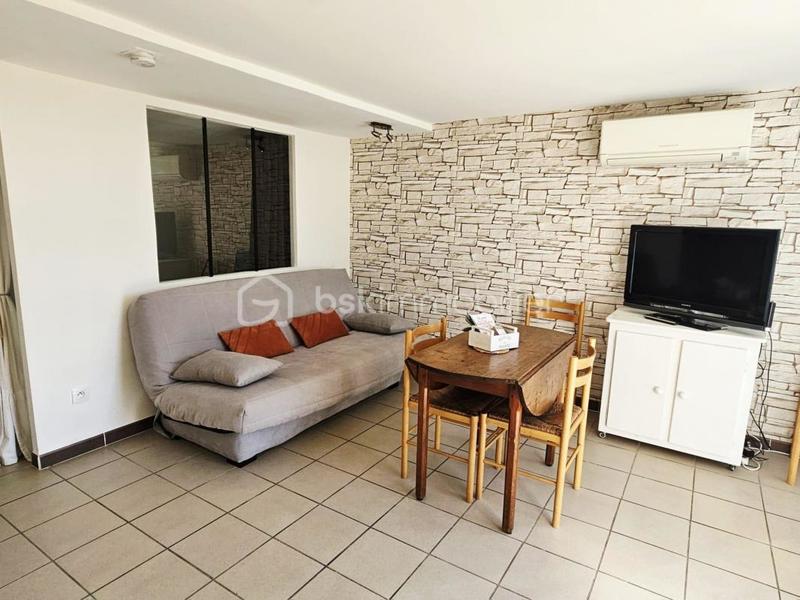 Demeure - 242 m² - 11 pièces