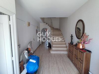 Maison - 148 m² - 6 pièces