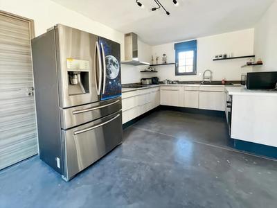 Propriété - 390 m² - 12 pièces