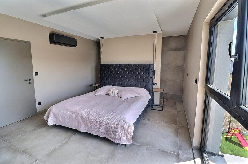 Maison contemporaine - 152 m² - 5 pièces