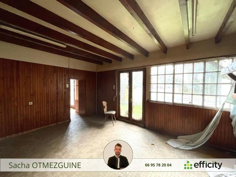 Maison - 270 m² - 15 pièces