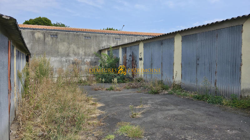 Parking / Garage - 230 m²