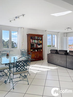 Appartement - 93 m² - 4 pièces