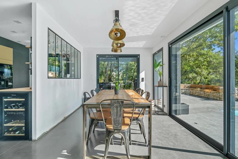 Villa - 159 m² - 6 pièces