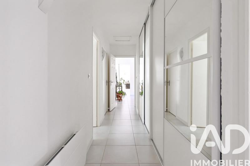 Maison - 210 m² - 5 pièces