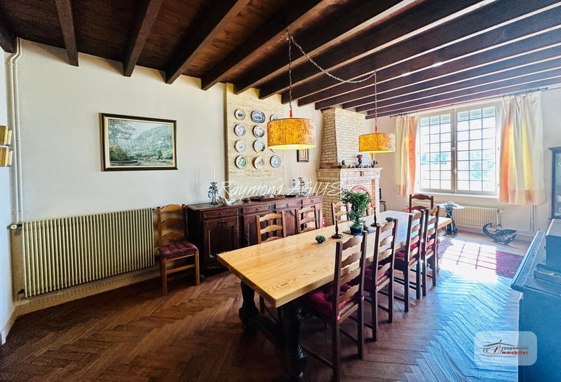 Maison de village - 276 m² - 11 pièces