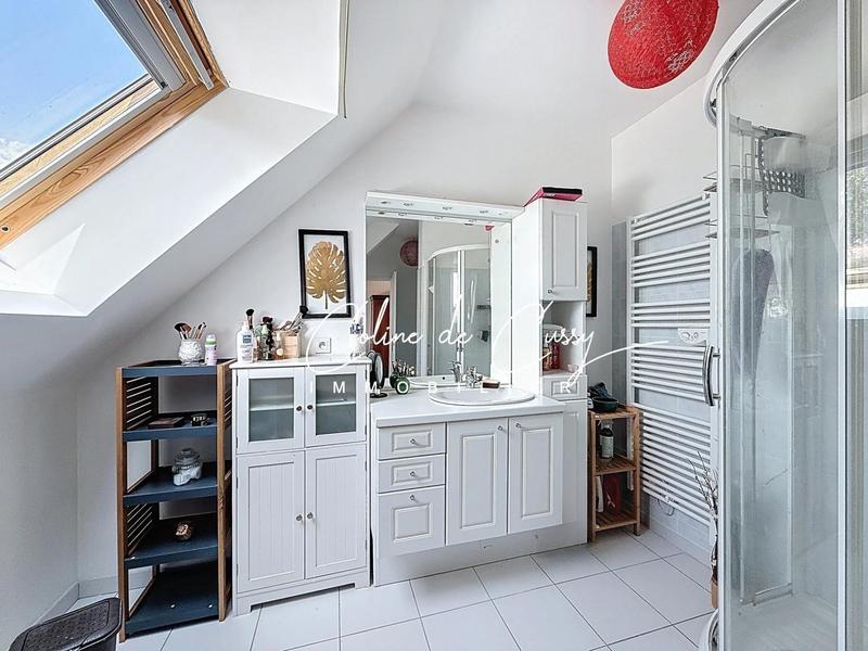 Maison - 184 m² - 6 pièces