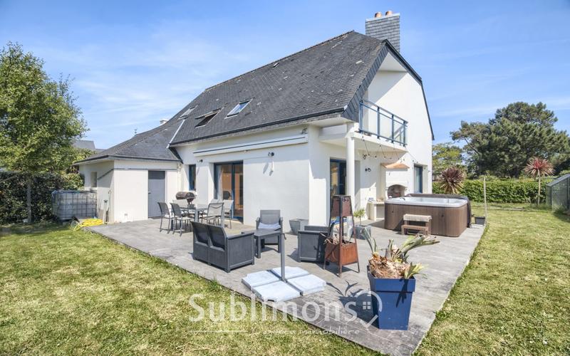 Maison contemporaine - 121 m² - 6 pièces