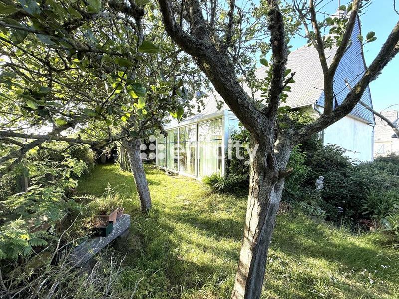 Maison - 93 m² - 5 pièces