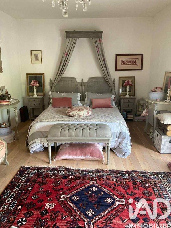 Maison - 185 m² - 5 pièces