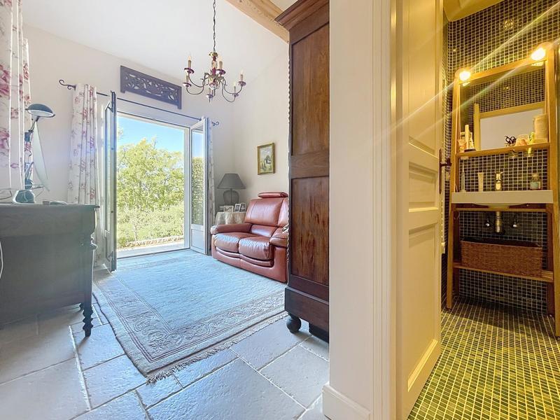 Villa - 253 m² - 8 pièces