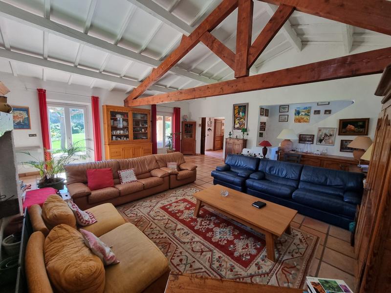 Maison - 167 m² - 5 pièces