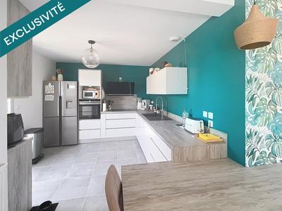 Maison - 90 m² - 4 pièces