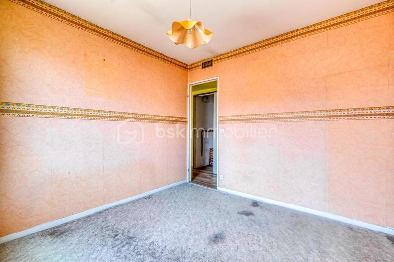 Maison traditionnelle - 81 m² - 4 pièces