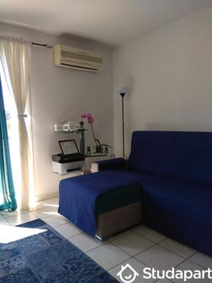 Chambre - 12 m² - 1 pièce