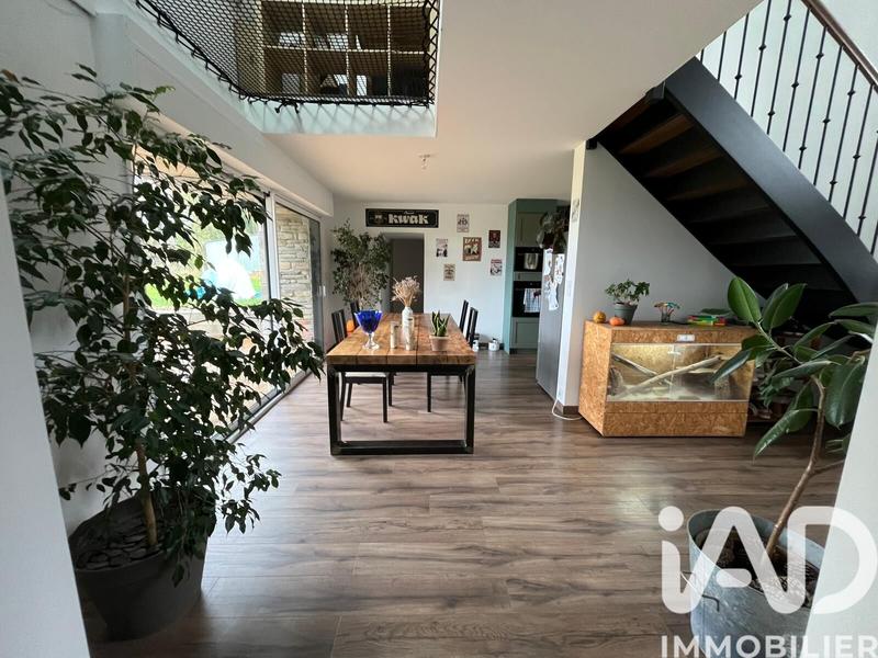 Maison - 140 m² - 6 pièces