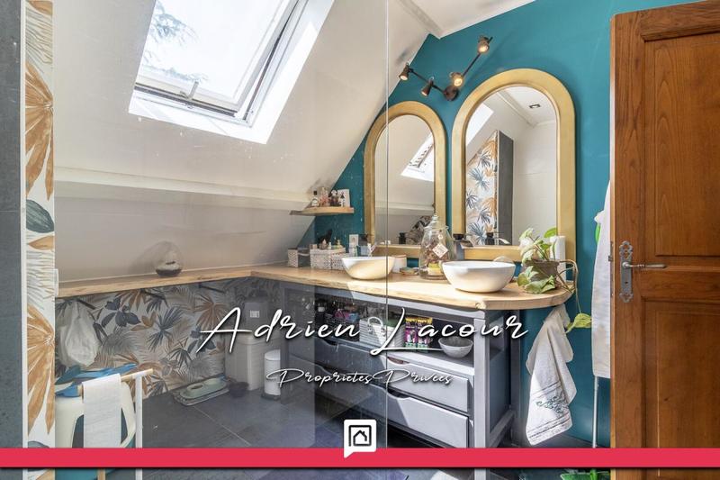 Maison - 139 m² - 7 pièces