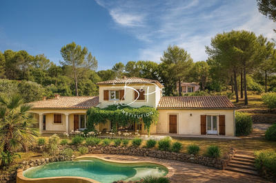 Maison - 183 m² - 5 pièces