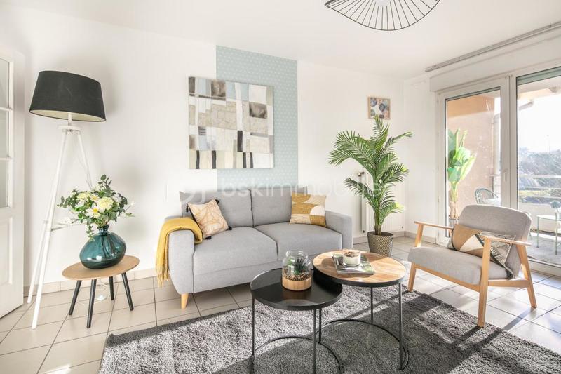 Appartement - 86 m² - 4 pièces