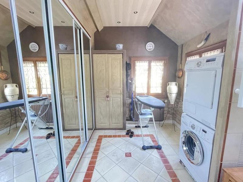 Maison ancienne - 167 m² - 8 pièces