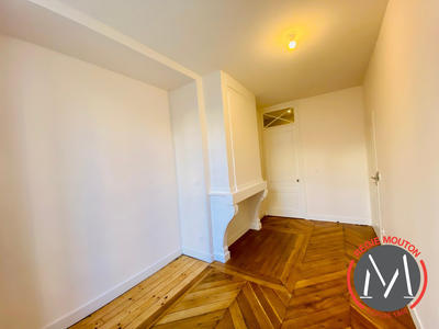 Appartement - 70 m² - 2 pièces