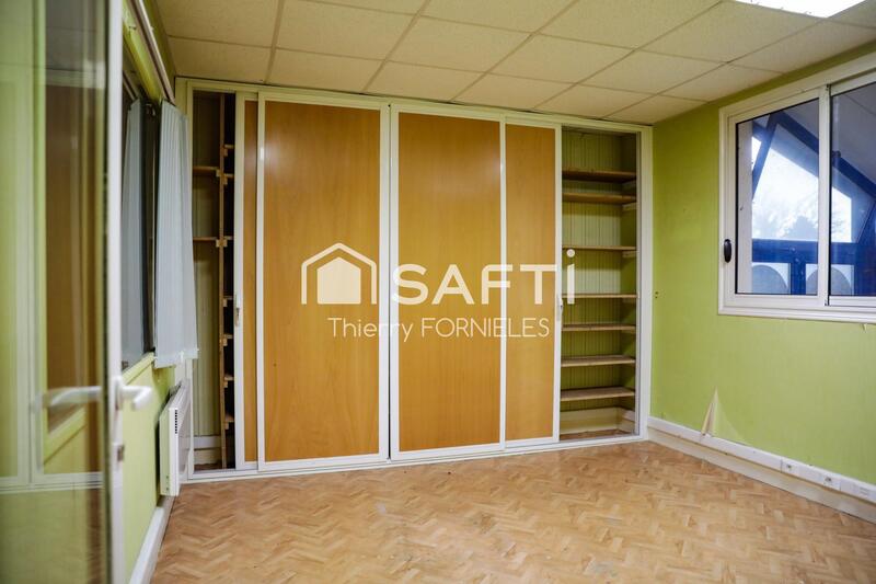 Local commercial - 1 500 m² - 15 pièces