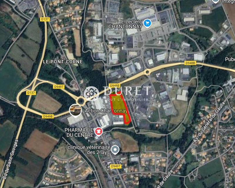 Terrain commercial - 14 000 m²