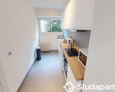 Chambre - 120 m² - 1 pièce