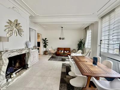 Maison de ville - 142 m² - 5 pièces