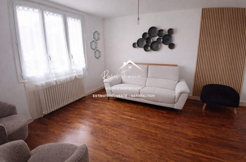 Maison - 79 m² - 5 pièces