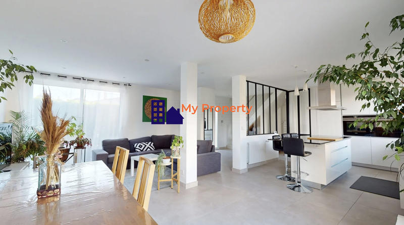 Maison - 152 m² - 7 pièces