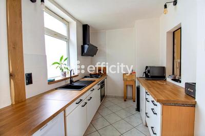 Maison - 164 m² - 7 pièces