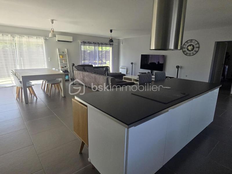 Pavillon - 120 m² - 4 pièces