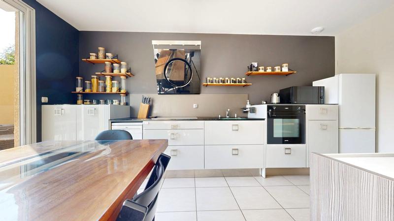 Appartement - 90 m² - 4 pièces