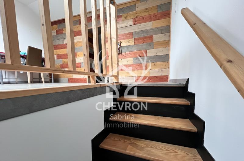 Maison - 99 m² - 4 pièces