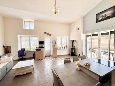 Maison en pierre - 220 m² - 7 pièces