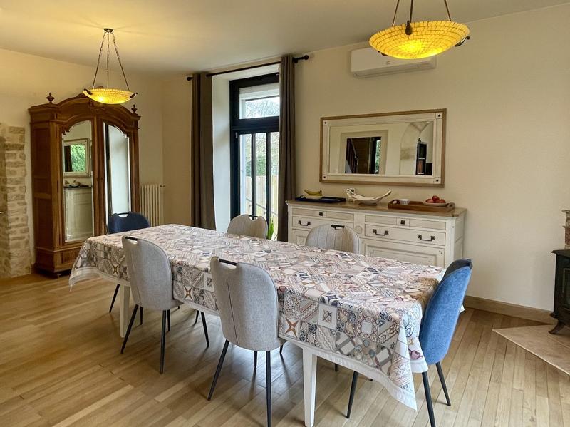 Demeure - 200 m² - 7 pièces