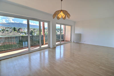 Appartement - 79 m² - 3 pièces