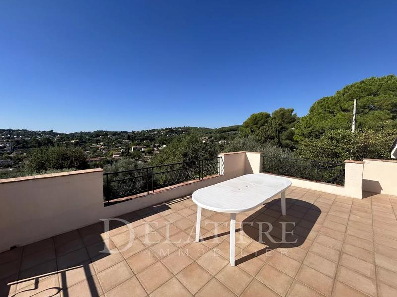 Villa - 170 m² - 8 pièces