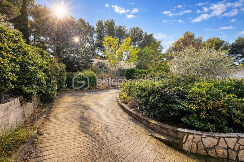 Maison - 102 m² - 3 pièces