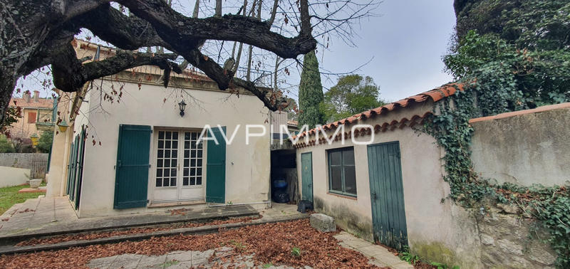 Maison - 260 m² - 9 pièces