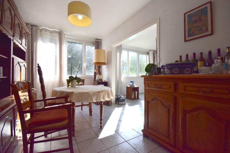 Appartement - 88 m² - 5 pièces