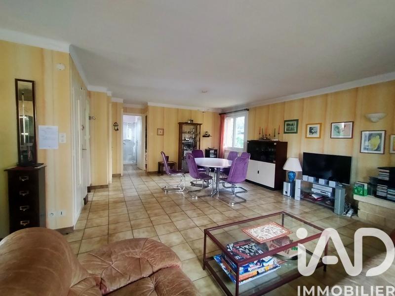 Maison - 104 m² - 4 pièces