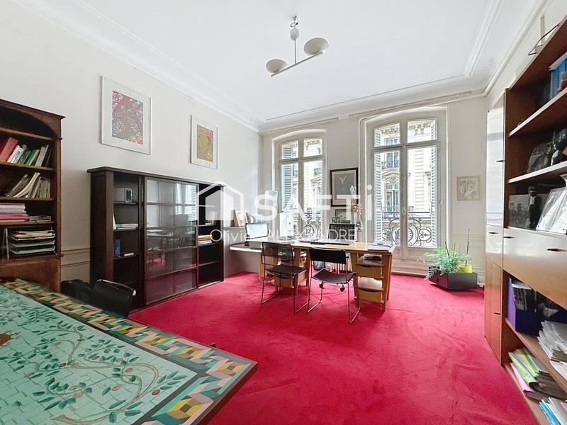 Bureau - 199 m² - 7 pièces