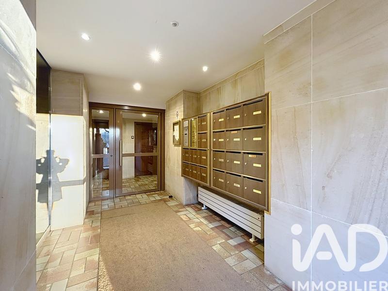 Appartement - 90 m² - 4 pièces