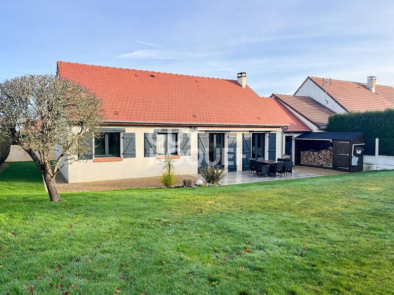 Maison - 90 m² - 5 pièces